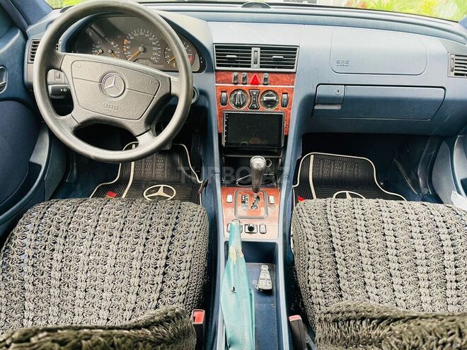 Mercedes C 200 2000, 450,000 km - 2.0 л - Göyçay