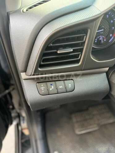 Hyundai Elantra 2019, 130,569 km - 1.4 l - Bakı