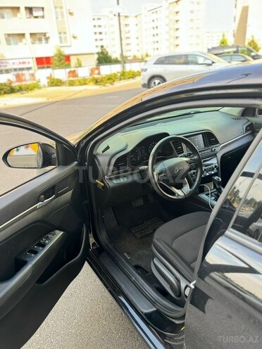 Hyundai Elantra 2019, 130,569 km - 1.4 l - Bakı