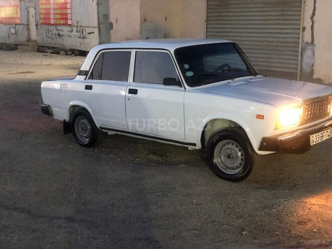 LADA (VAZ) 2107