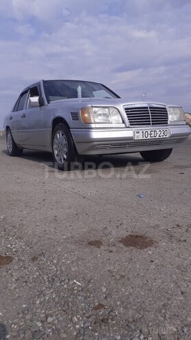 Mercedes E 250