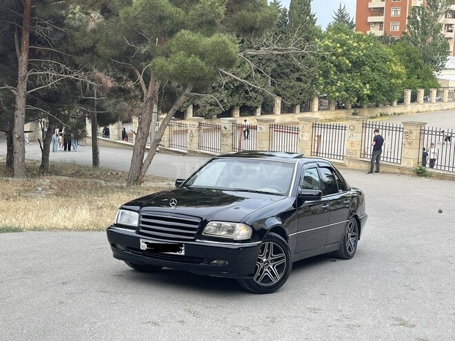 Mercedes C 230