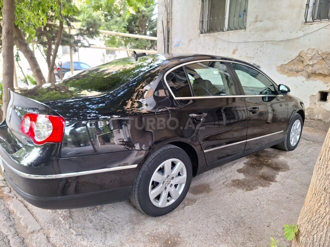 Volkswagen Passat 2005, 256,500 km - 2.0 l - Bakı