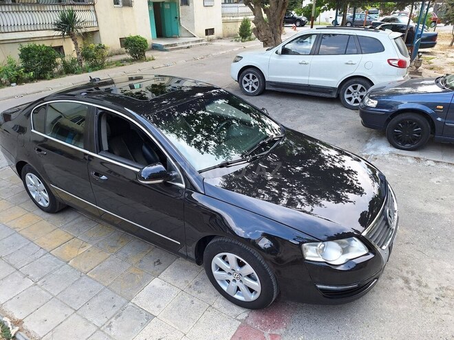 Volkswagen Passat 2005, 256,500 km - 2.0 l - Bakı