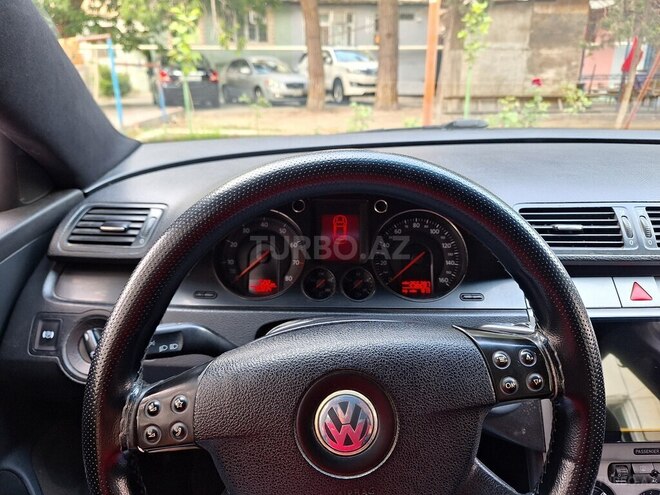 Volkswagen Passat 2005, 256,500 km - 2.0 l - Bakı