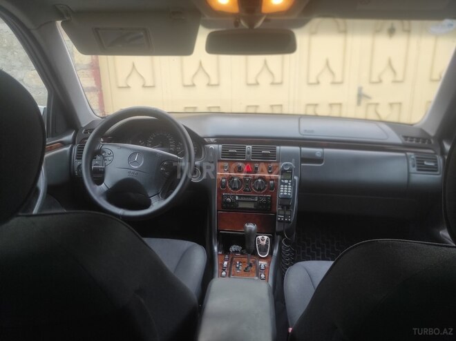 Mercedes E 240 2000, 290,000 km - 2.4 l - Şəmkir