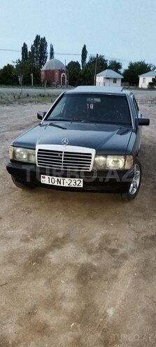 Mercedes 190