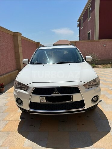 Mitsubishi Outlander 2011, 240,000 km - 3.0 l - Bakı
