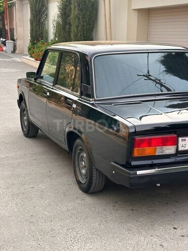 LADA (VAZ) 2107