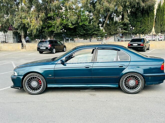 BMW 528 1996, 390,000 km - 2.8 l - Bakı