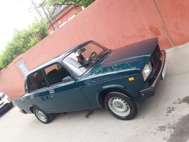 LADA (VAZ) 2107