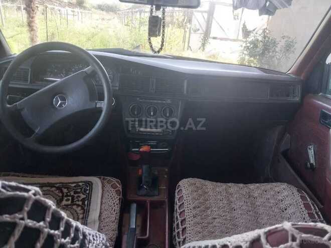 Mercedes 190 1990, 317,199 km - 1.8 l - Sabirabad
