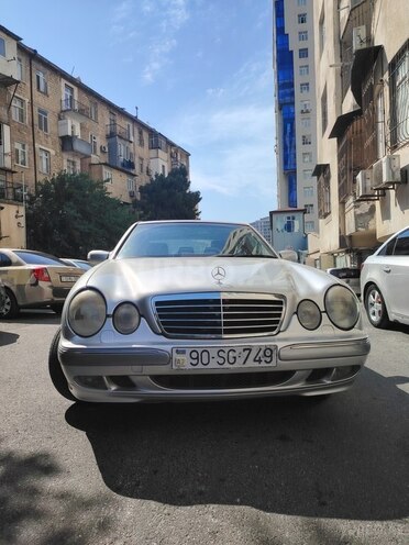 Mercedes E 280