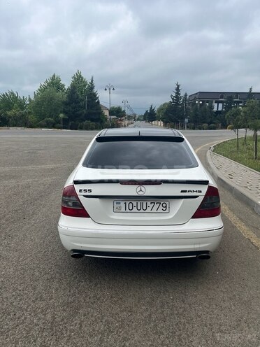 Mercedes E 320