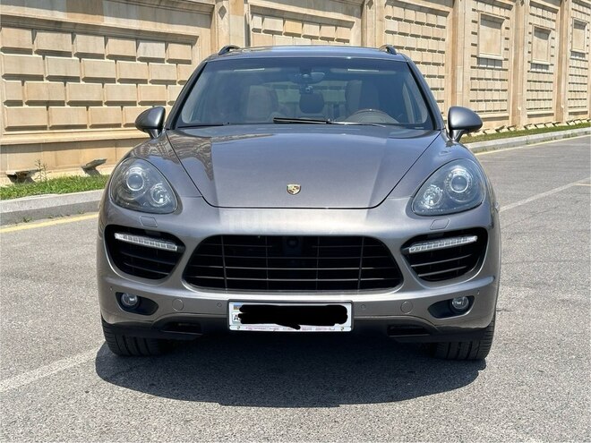 Porsche Cayenne Turbo