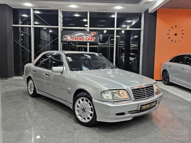 Mercedes C 180