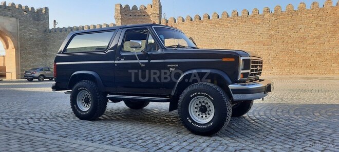 Ford Bronco