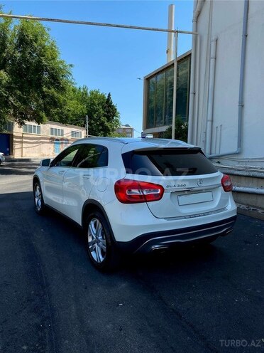 Mercedes GLA 250