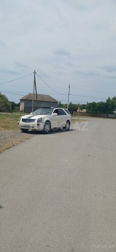 Cadillac SRX 2009, 228,000 km - 4.6 l - Salyan