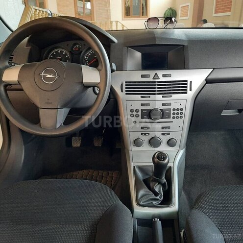 Opel Astra 2008, 196,600 km - 1.4 l - Ucar