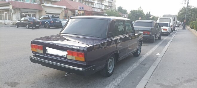 LADA (VAZ) 2107