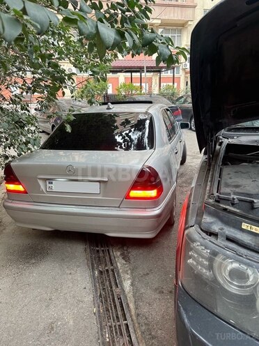 Mercedes C 180 1999, 330,000 km - 1.8 л - Bakı