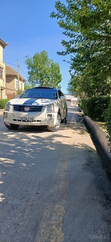 Cadillac SRX 2009, 228,000 km - 4.6 l - Salyan
