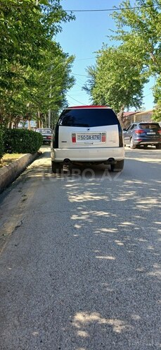 Cadillac SRX 2009, 228,000 km - 4.6 l - Salyan