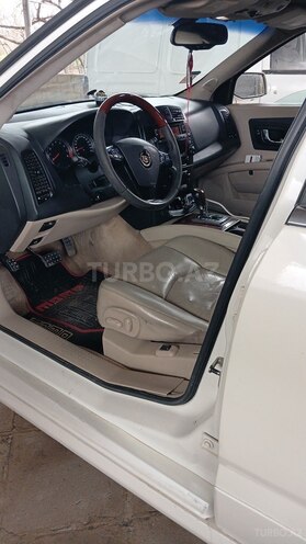 Cadillac SRX 2009, 228,000 km - 4.6 l - Salyan