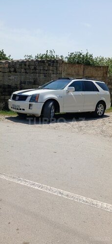 Cadillac SRX 2009, 228,000 km - 4.6 l - Salyan