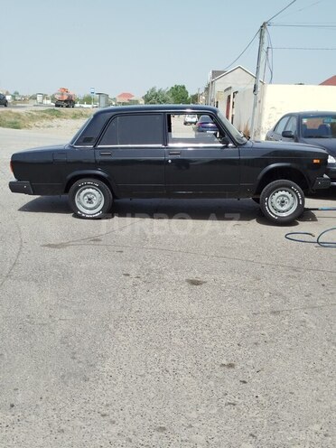 LADA (VAZ) 2107