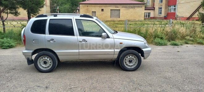Chevrolet Niva 2004, 170,560 km - 1.7 l - Şirvan