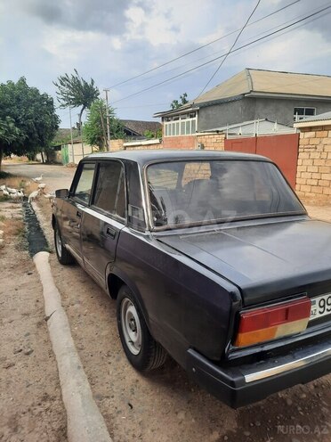 LADA (VAZ) 2107