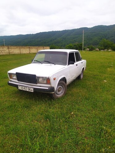 LADA (VAZ) 2107