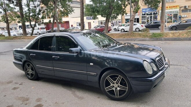 Mercedes E 230 1995, 560,000 km - 2.3 l - Bakı