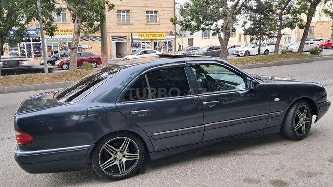 Mercedes E 230 1995, 560,000 km - 2.3 l - Bakı