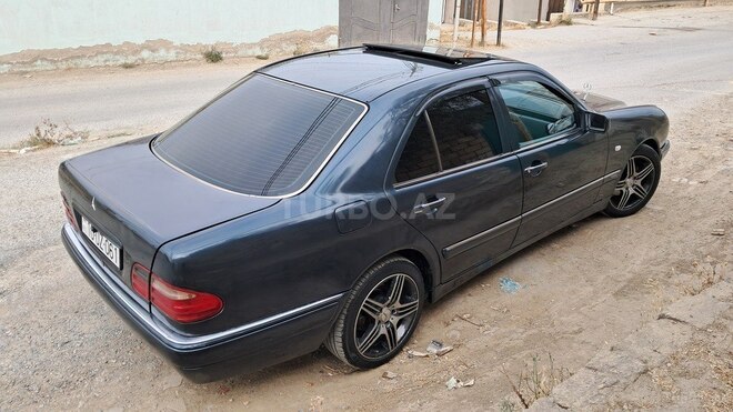 Mercedes E 230 1995, 560,000 km - 2.3 l - Bakı