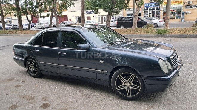 Mercedes E 230 1995, 560,000 km - 2.3 l - Bakı