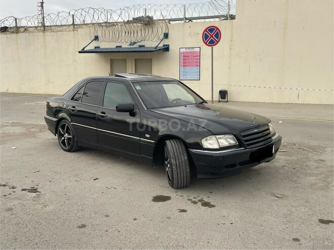 Mercedes C 240