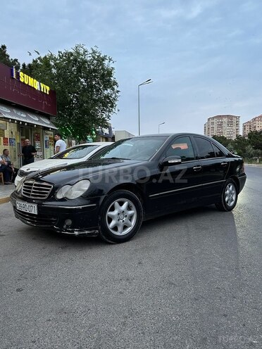 Mercedes C 200