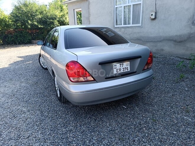 Nissan Sunny