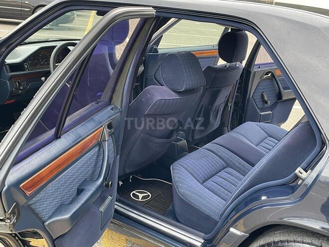 Mercedes E 200 1992, 301,378 km - 2.0 л - Sumqayıt