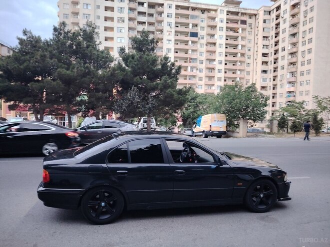 BMW 528 1999, 325,000 km - 2.8 l - Bakı