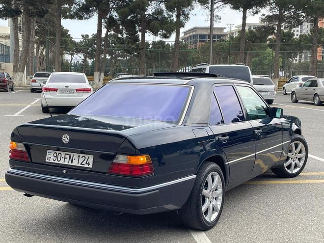 Mercedes E 200 1992, 301,378 km - 2.0 л - Sumqayıt