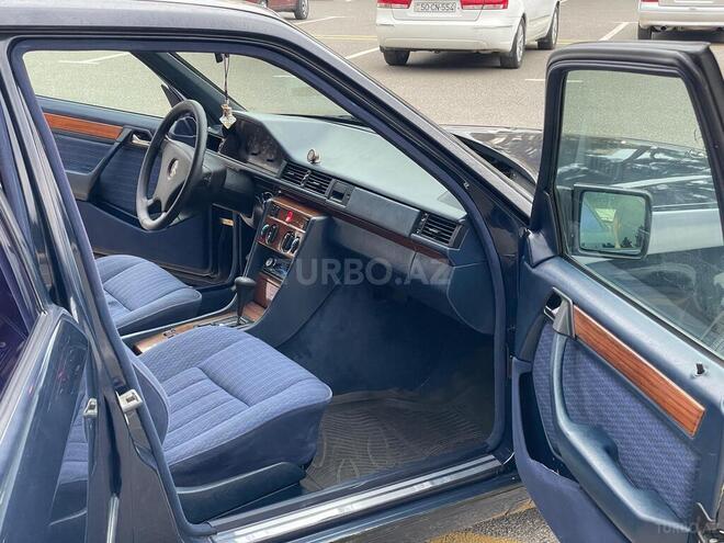 Mercedes E 200 1992, 301,378 km - 2.0 л - Sumqayıt