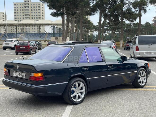 Mercedes E 200 1992, 301,378 km - 2.0 л - Sumqayıt