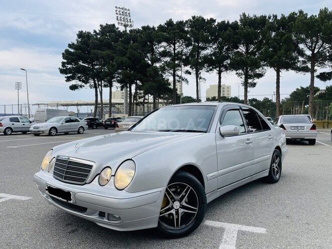 Mercedes E 270 2001, 356,456 km - 2.7 l - Bakı