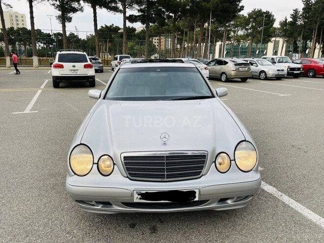 Mercedes E 270 2001, 356,456 km - 2.7 l - Bakı