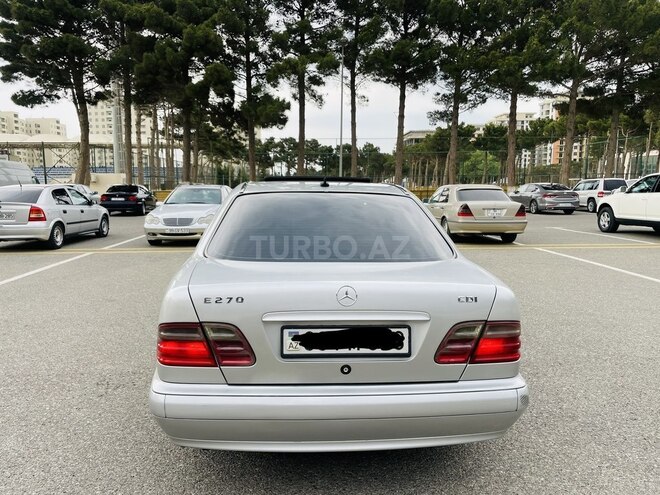 Mercedes E 270 2001, 356,456 km - 2.7 l - Bakı