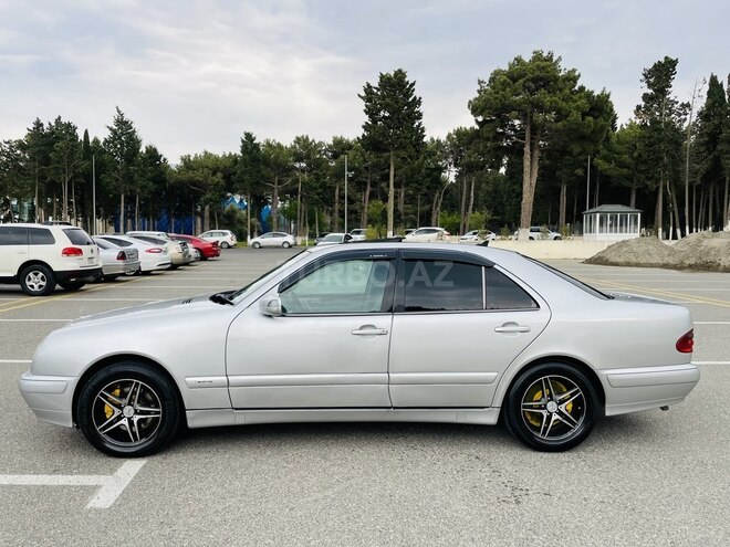Mercedes E 270 2001, 356,456 km - 2.7 l - Bakı